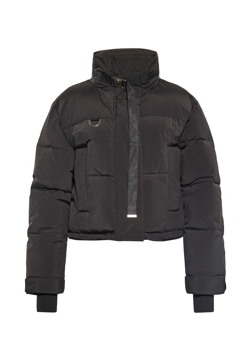 Sort pufferjakke med høj krave, cropped design og lynlås. Har sidelommer, struktureret stof og ribbede manchetter.