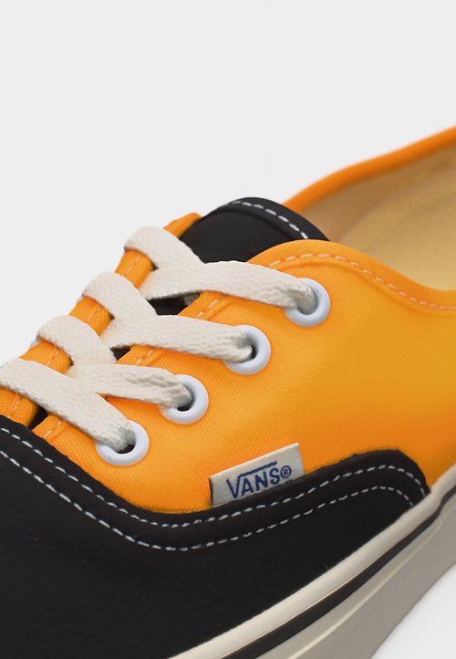 Vans AUTHENTIC - Skate shoes - primary/multi-coloured — foto 7