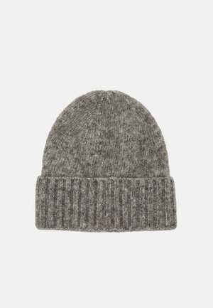 Bonnet en laine gris tricoté avec un revers côtelé plié, présenté à plat sur fond blanc.