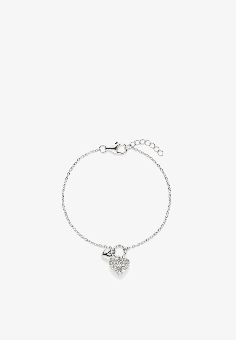 Bracelet chaîne en argent avec deux breloques en forme de cœur, l'une polie et l'autre ornée de petits cristaux clairs, avec fermoir mousqueton et rallonge.