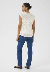 Kaffe KACLAUDI - T-shirt imprimé - chalk w black deep bows
