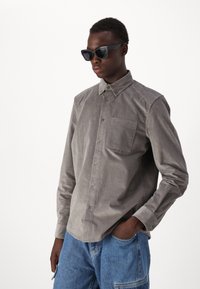 DRYKORN LIET - Button down-skjorte - grey