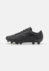 AGUILA - Scarpe da calcio per terreni duri - black