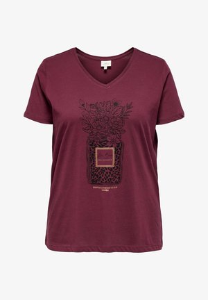 Vinrød bomuld T-shirt med v-udskæring, der har et sort blomstret og leopardprint design samt guldtekst i midten.
