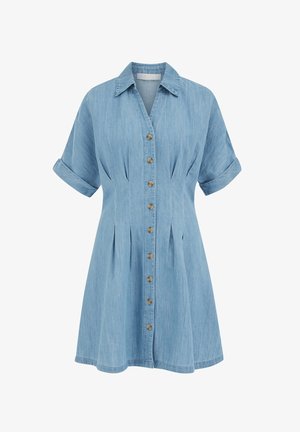 Lyseblå denimkjole med korte ærmer, krave, skjult knaplukning foran, op rullede manchetter, plisseret talje og en A-formet nederdel.