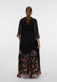 Vero Moda Curve VMULRIKKE LANGES - Maksikleit - black