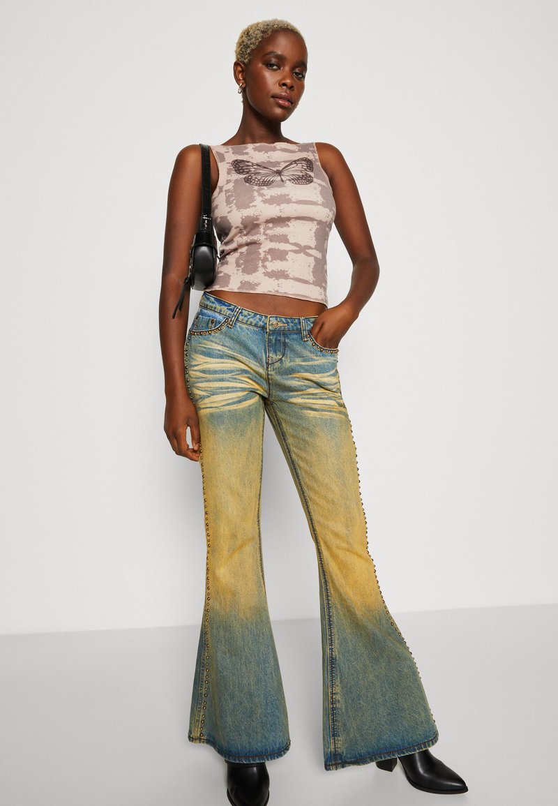 Jaded London LOW RISE - Flared Jeans - blue/blau - Zalando.de