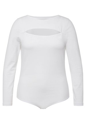 Bodysuit blanc à manches longues avec col rond et détail de découpe à l'avant. Tissu lisse et extensible avec un design ajusté et fermeture à boutons-pression en bas.
