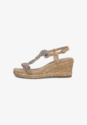 Sandalo beige con zeppa con suola in corda intrecciata, fibbia alla caviglia e decorazioni multicolore con pietre preziose sulle fasce anteriori.
