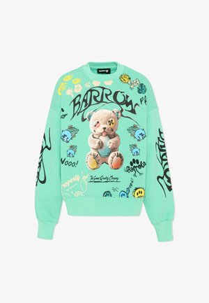 Sweat-shirt vert menthe avec un ours en peluche graphique, texte noir "Barrow" et illustrations colorées de style cartoon.