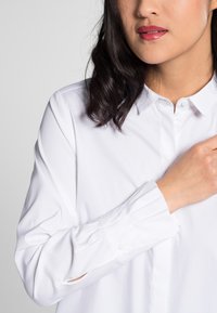 Eterna Button-down blouse - white