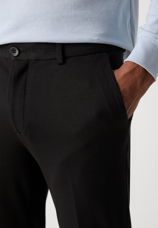 CORE MOTT TAILORED - Chinos2