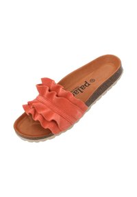 Sandale à glissière en suède corail avec détails de bride froncée, semelle rembourrée et semelle en caoutchouc texturé. Doublure marron et accent de semelle intermédiaire.