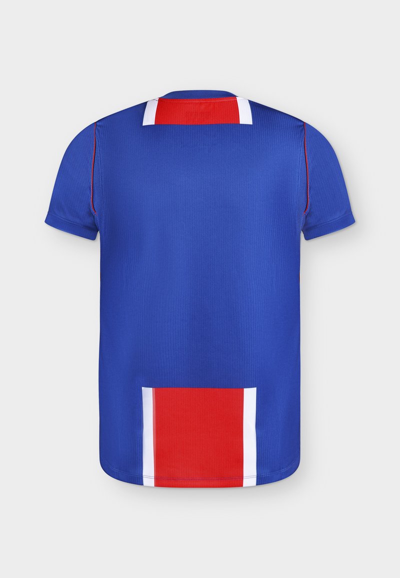 Maillot de sport bleu à manches courtes avec des accents rectangulaires rouges et blancs en haut et en bas du dos, vu de dos.