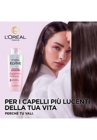 L'Oréal Paris ELVIVE GLYCOLIC GLOSS SHAMPOO CON ACIDO GLICOLICO PER CAPELLI SPENTI E POROSI, RIPARA LA FIBRA E DONA LUCENTEZZA, 200 ML - 3 PACK - Shampoo