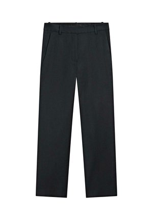 Sorte bukser med lige ben, bæltestropper, lynlås foran og sidelommer, vist fladt på en hvid baggrund.