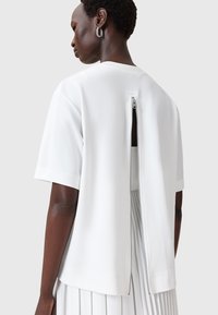 AllSaints JAX - Maksimekko - chalk white
