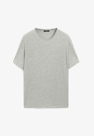 Grijze T-shirt met korte mouwen, ronde hals, zachte textuur, casual ontwerp, gemaakt van een katoenmengsel, zonder zichtbare patronen of accenten.