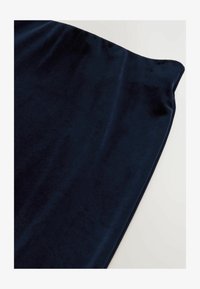 Sélectionné, navy