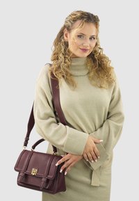 Harpa SKYLER - Handtas - royal plum