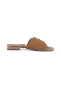 Sandali slip-on in suede marrone con suola piatta, dotati di una sola fascia larga, texture liscia e design minimalista.