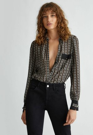camicie di seta eleganti