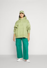 Nike Sportswear HOODIE - Camisola - alligator/sail