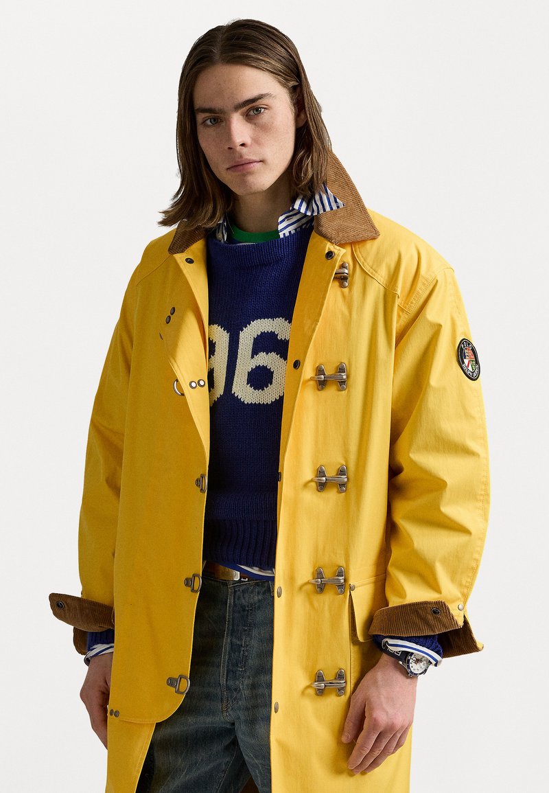 Polo Ralph Lauren - CORDUROY COLLAR TWILL COAT - Trench - racing yellow, Agrandir