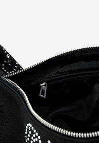 Desigual SMALL STUDDED - Rankinė - black