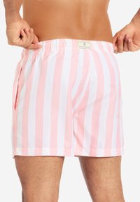 Gassa d’Amante Shorts da mare - rosa e bianco