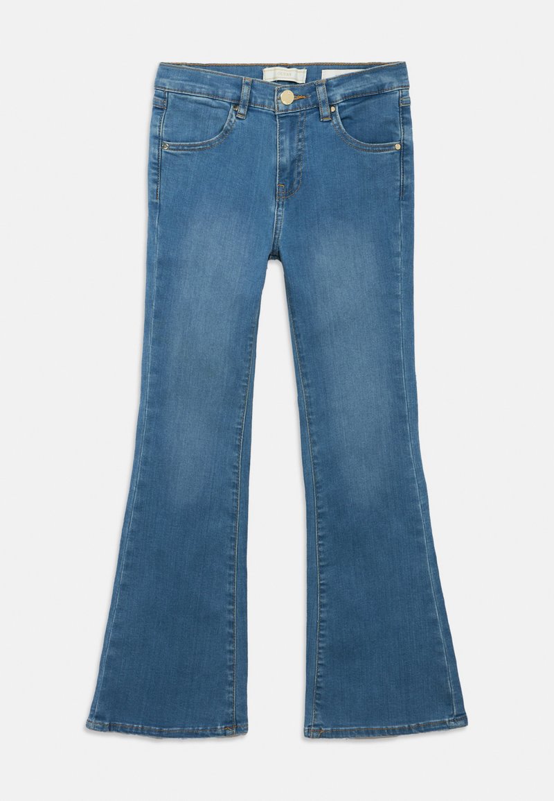 Jeans en denim évasés bleu moyen avec une finition délavée, cinq poches, fermeture avant par bouton et surpiqûres contrastantes le long des coutures.