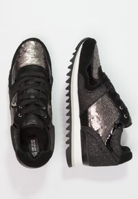 Gioseppo Sneakers - black