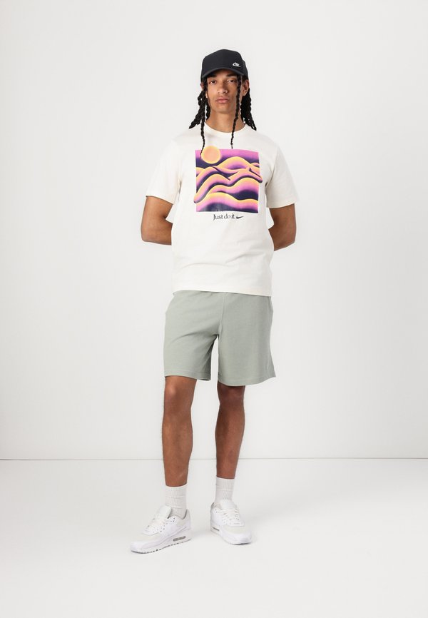 TEE - Print T-shirt - pale ivory2