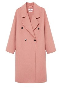 Lyserød, dobbeltrækket frakke med spids krave, korte ærmer og sorte knapper, lavet af struktureret stof.