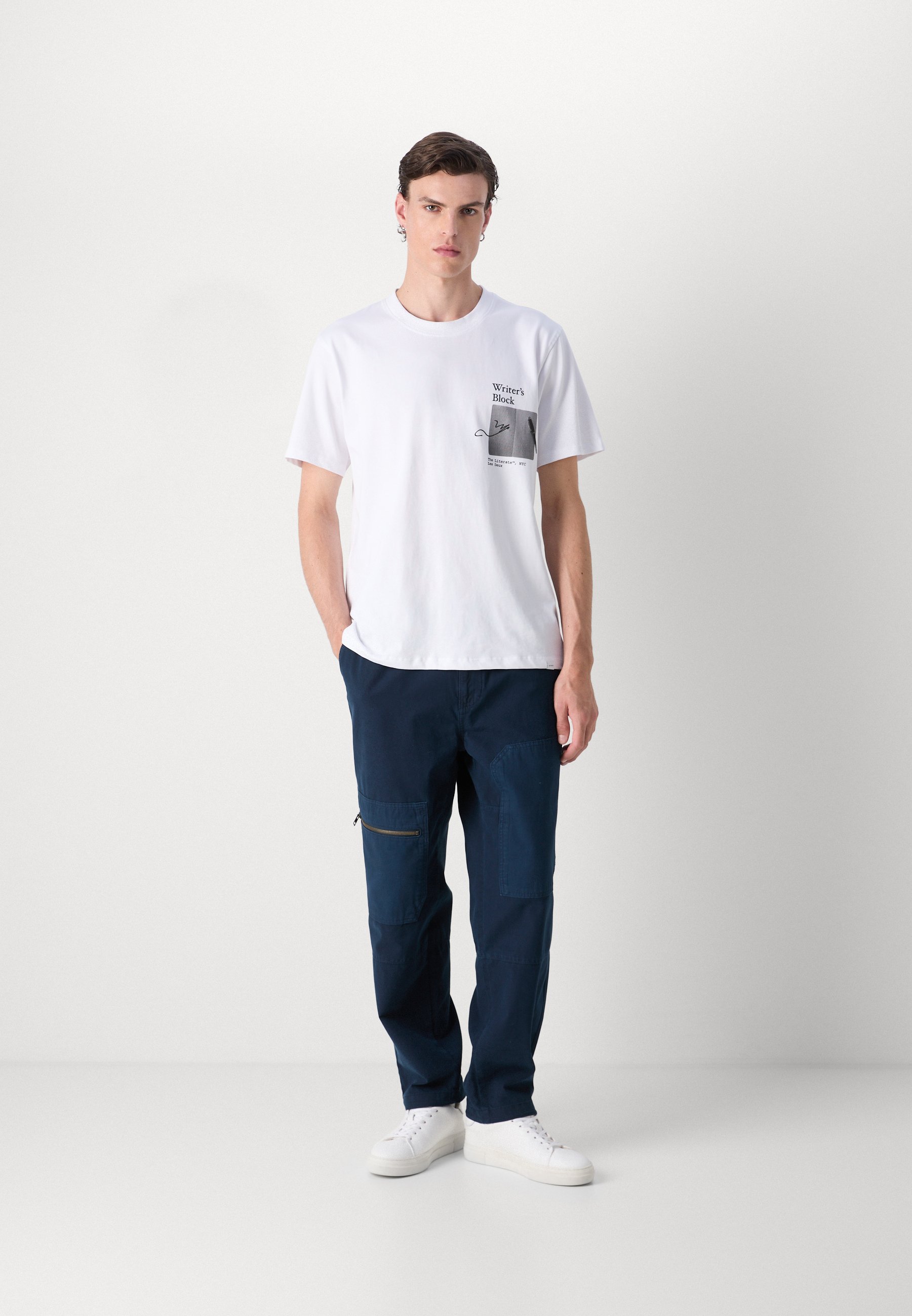 【LES DEUX】Ｔシャツ Les Deux Black Crew T-Shirt – Puffer Reds