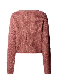 Κοντό πουλόβερ από υφασμάτινο ροζ νήμα, με μακριά μανίκια και φαρδύ ντεκολτέ. Μαλακό, ελαφρώς χοντρό πλέξιμο με κηλίδες στο σχέδιο.