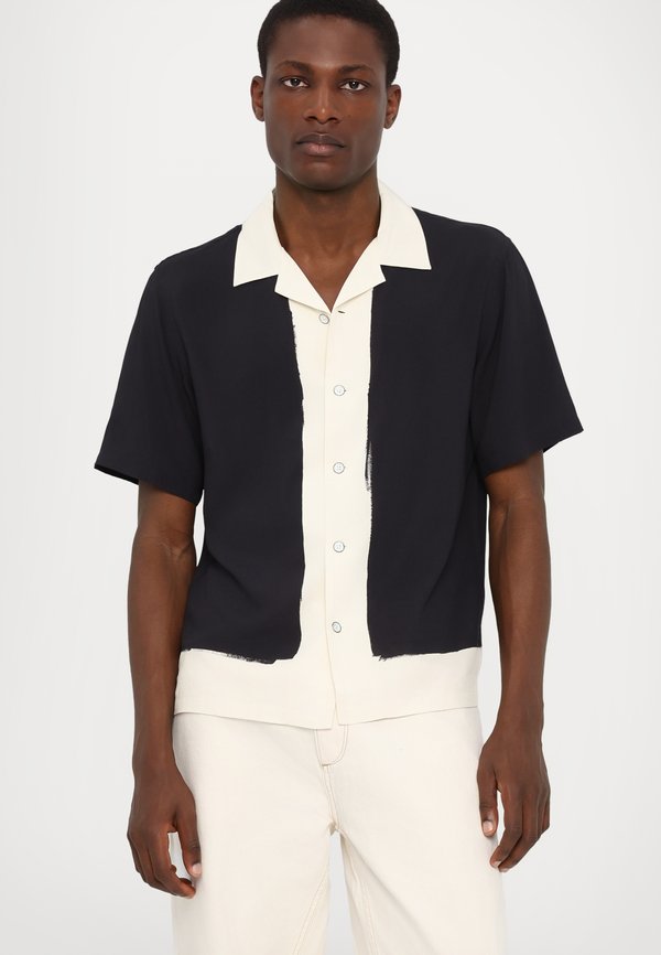 VACATION SHIRT - Shirt2