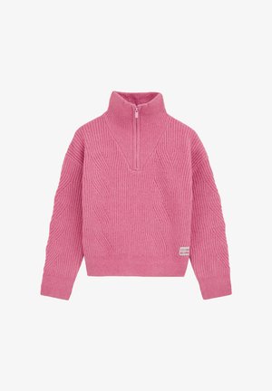Suéter de punto rosa con un cuello alto y media cremallera, que presenta un patrón de cable texturizado. La tela suave y las mangas acanaladas completan el diseño.