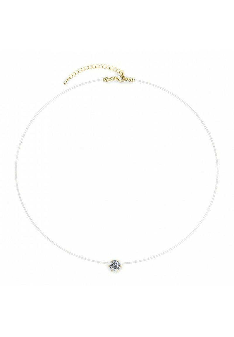 Zilveren choker ketting met een heldere edelsteen in het midden, voorzien van een gouden accent en een kettingverlenging voor verstelbare lengte.