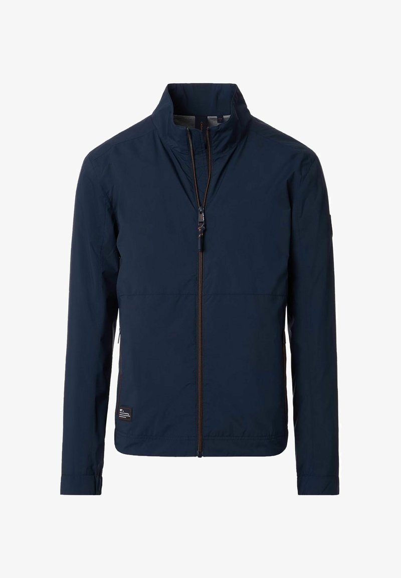 Marineblauwe lichte jas met een hoge kraag, rits aan de voorkant en contrasterende bruine accenten, voorzien van lange mouwen en zijzakken.