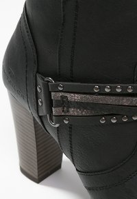 TOM TAILOR Botines de tacón - black