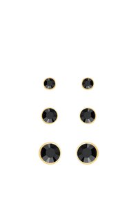 Schwarze Kristallsteckerohrringe mit goldfarbenen Metallfassungen, die facettierte runde Steine zeigen. Drei Paare in unterschiedlichen Größen.