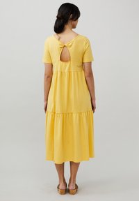 Odd Molly CAMELLIA - Jurk - pineapple yellow