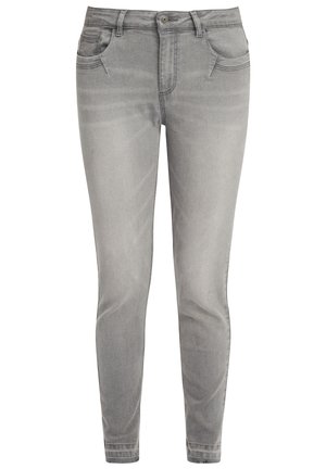 Jeans ajustados de mezclilla gris con un diseño clásico de cinco bolsillos, cierre de botón y cremallera, con una textura suave y un leve desvanecimiento.