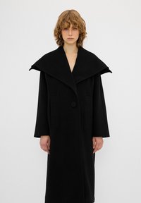 WIDE COLLAR - Klassinen takki - black