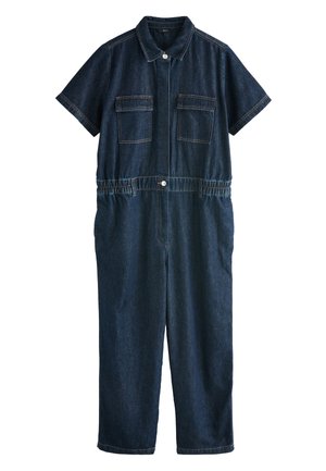 Mørkeblå denim-dragt med korte ærmer, to brystlommer med klap, en krave og elastisk taljedetalje.
