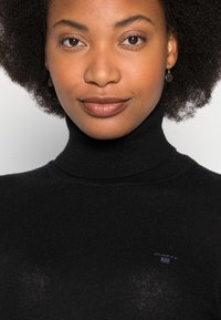 GANT ROLLNECK - Camisola - black