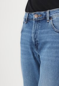 Ei valittu, light blue denim