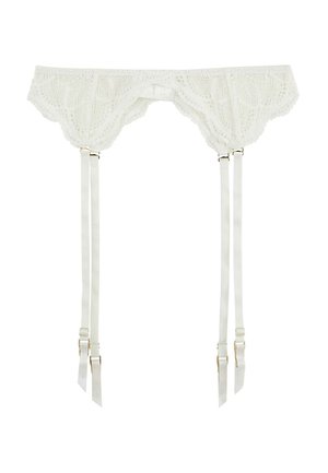 Reggicalze bianco in pizzo con bordi smerlati, caratterizzato da quattro cinturini regolabili in raso e dettagli dorati. Motivo in pizzo dettagliato su tutta la superficie.