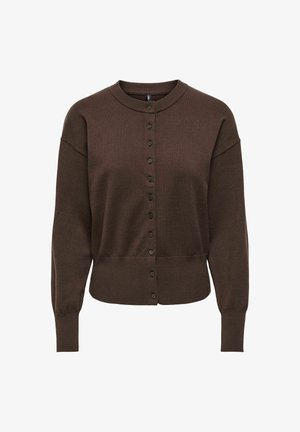 Brun strikket cardigan med rund hals, lange ermer og knappestolpe foran. Myk tekstur og tettsittende design.